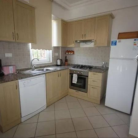 Lebrentals Tina Villa *