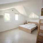 Lebrentals Tina Villa